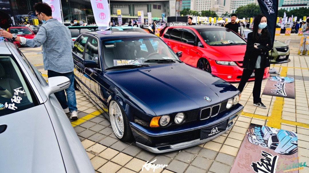 宝马e34525i