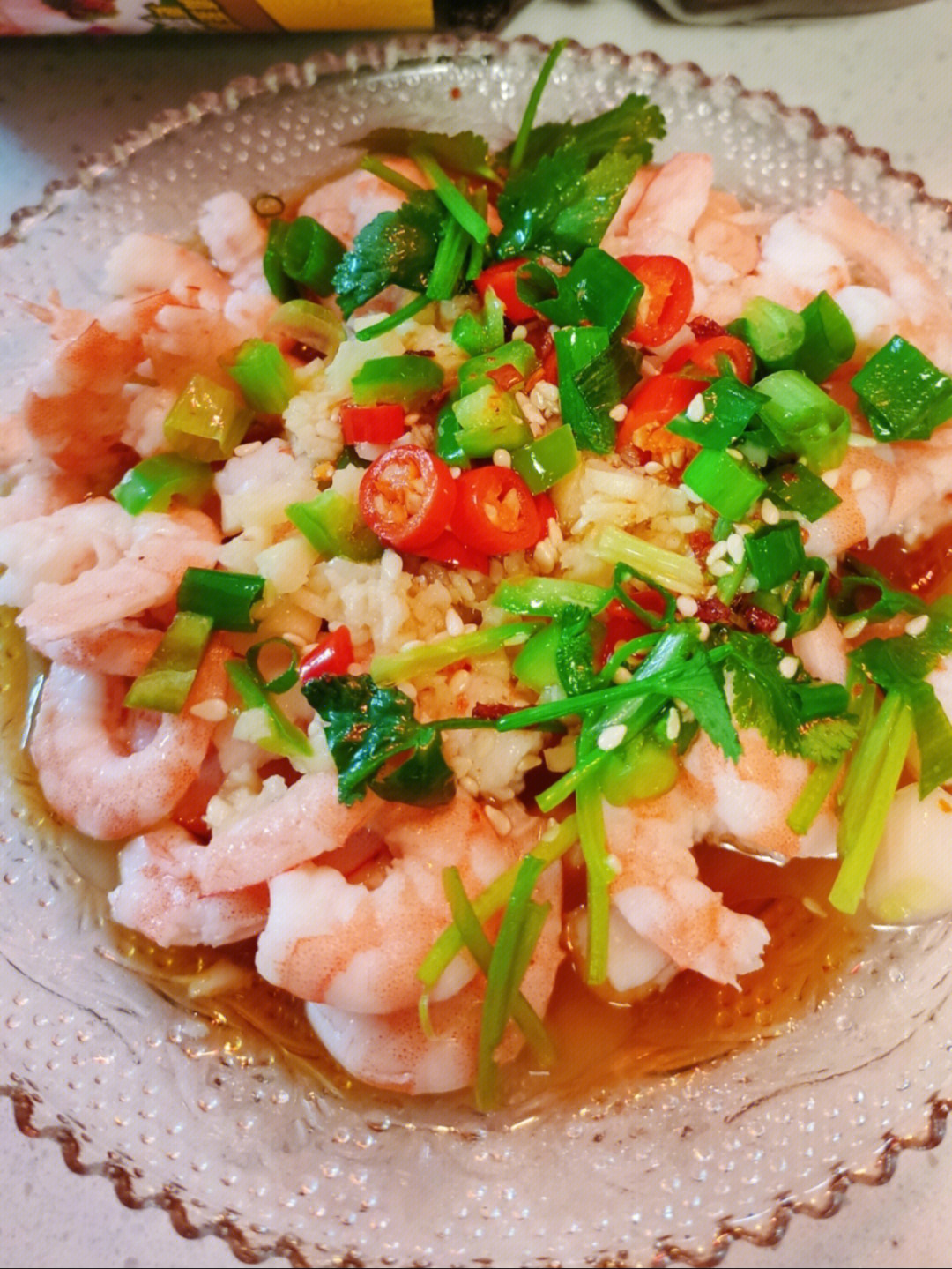 做一个捞汁海虾,鲜香入味,低卡低脂,做法也炒级简单食材:海虾,蒜末