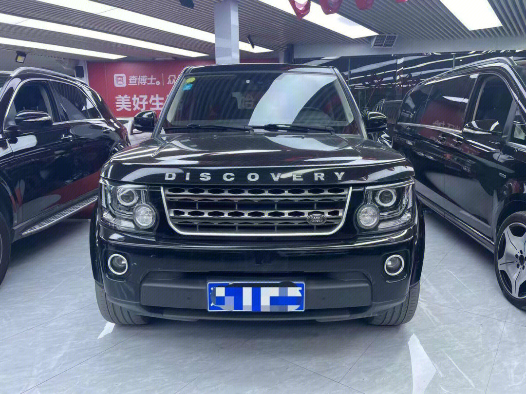 到店17年路虎发现四30t汽油7座非承载车