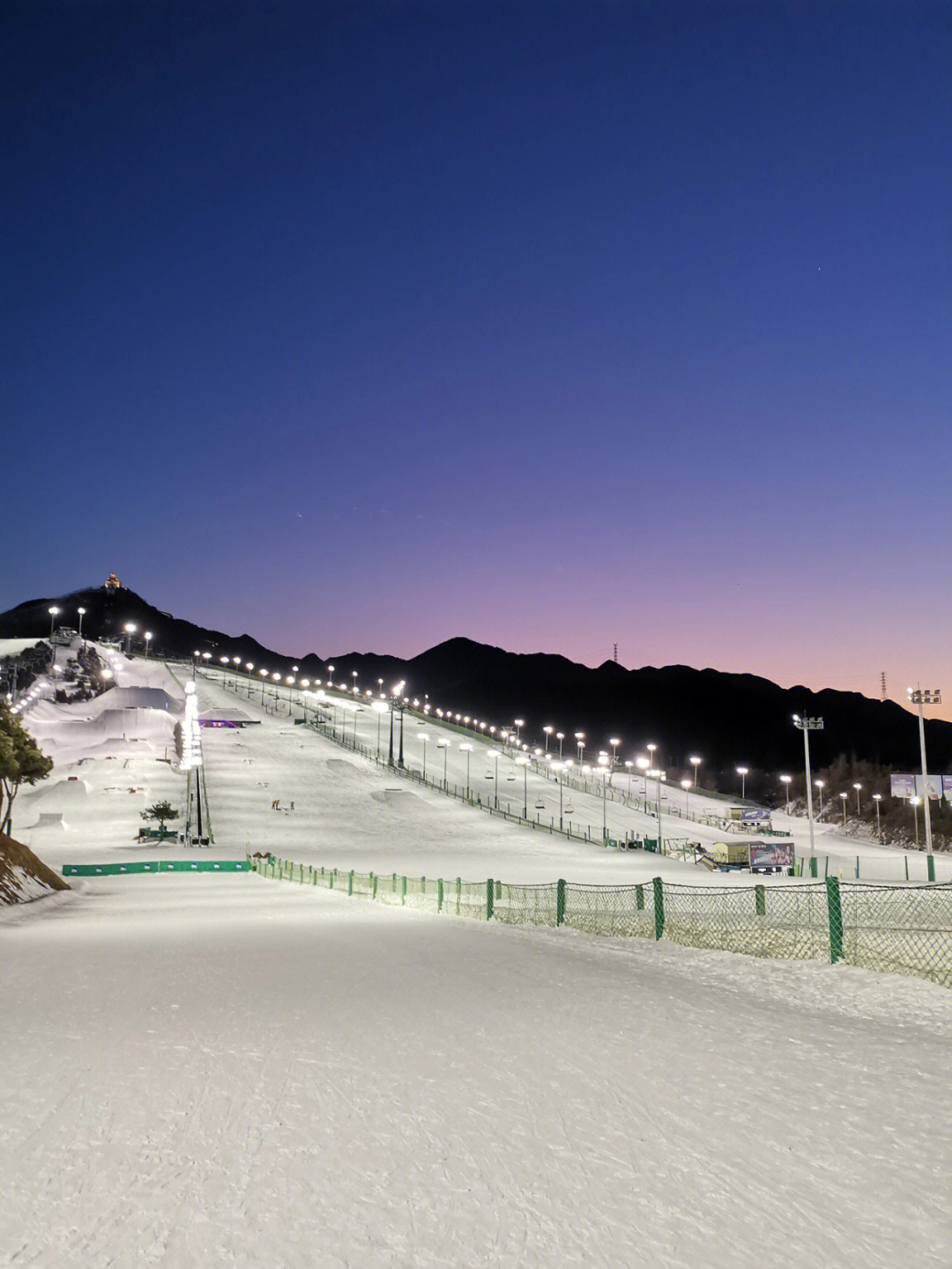 南山雪道图片