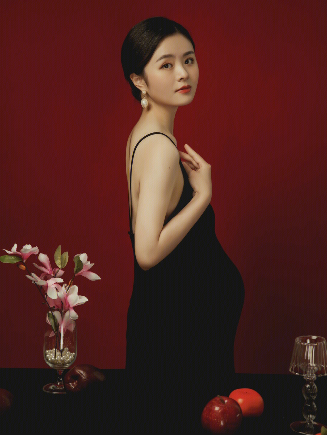 孕妇孕妇照一个人图片