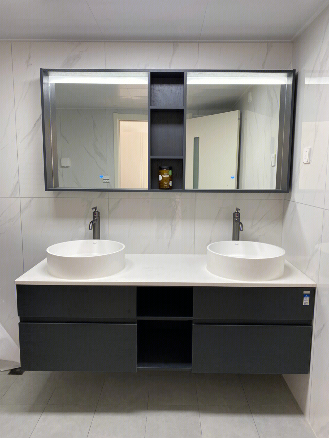 卫生间装修双盆浴室柜美爆高颜值且实用