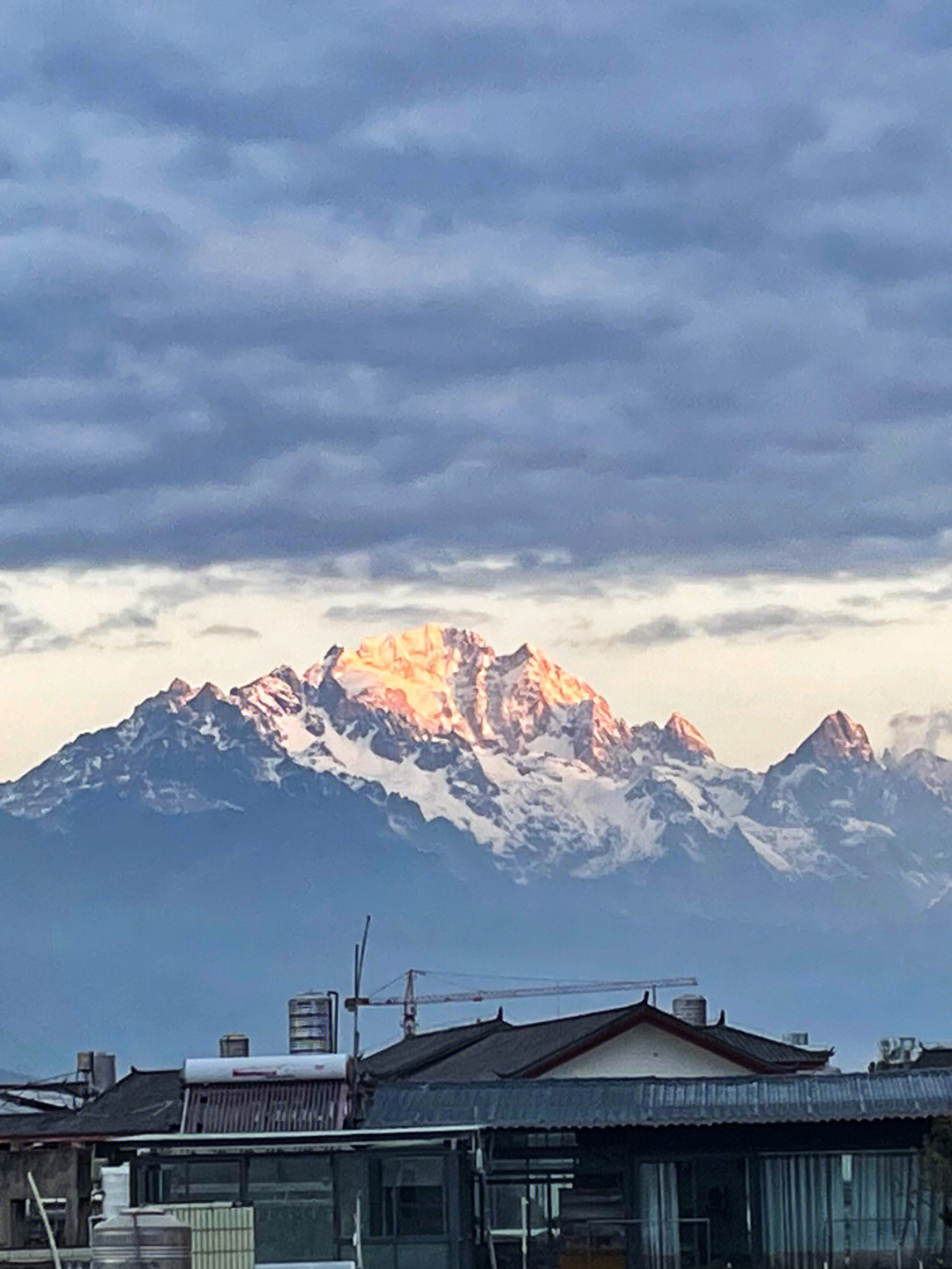 玉龙雪山的不同模样