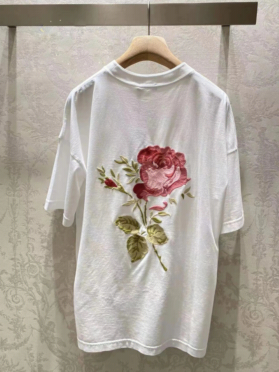 dior花卉刺绣短袖图片