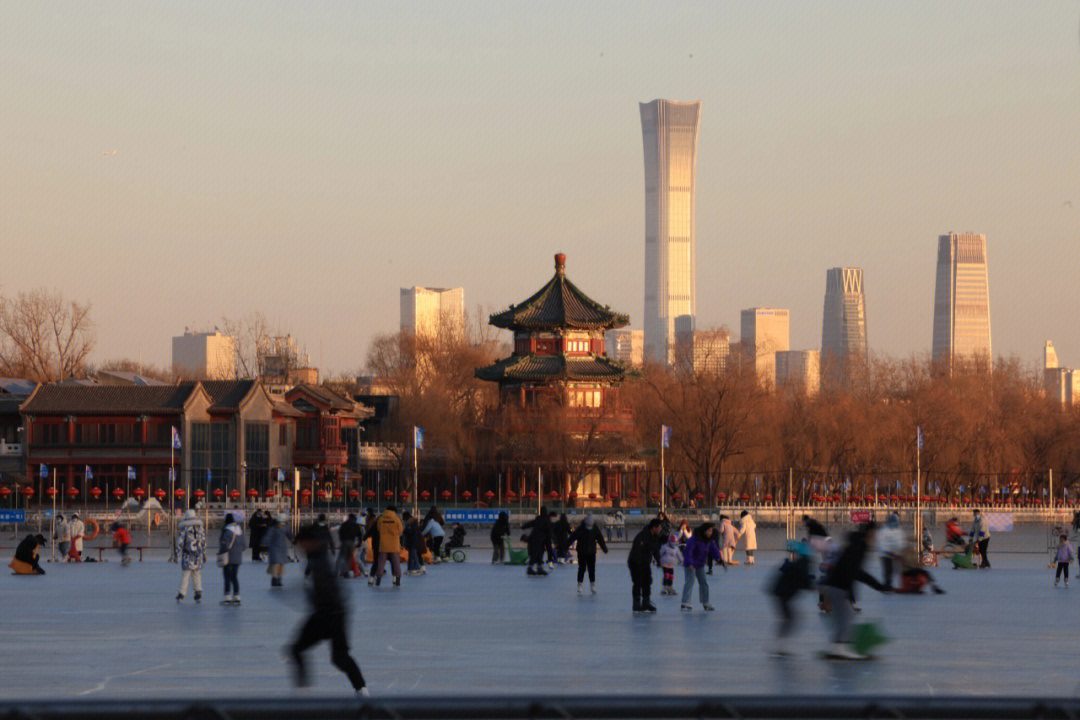 北京后海冰场图片
