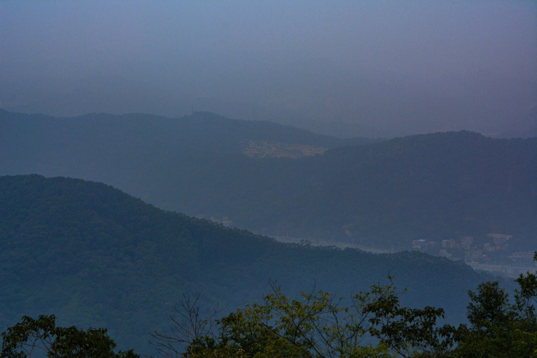 油麻山