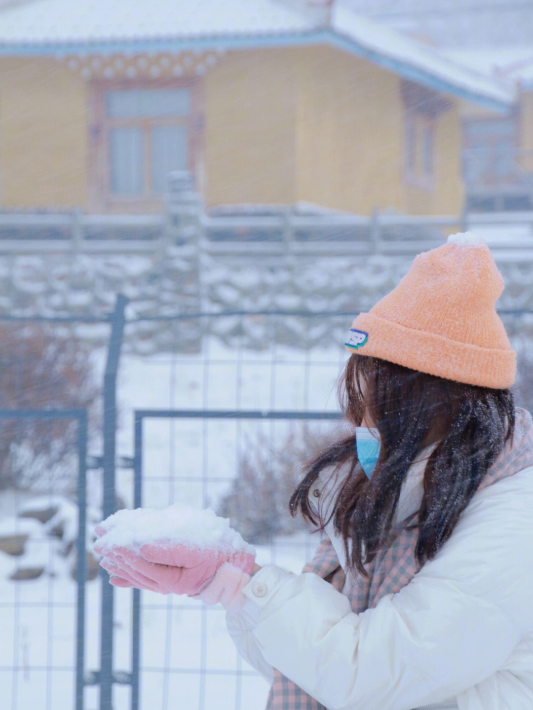 新晋小花李沐沐近日释出雪景大片李沐沐日