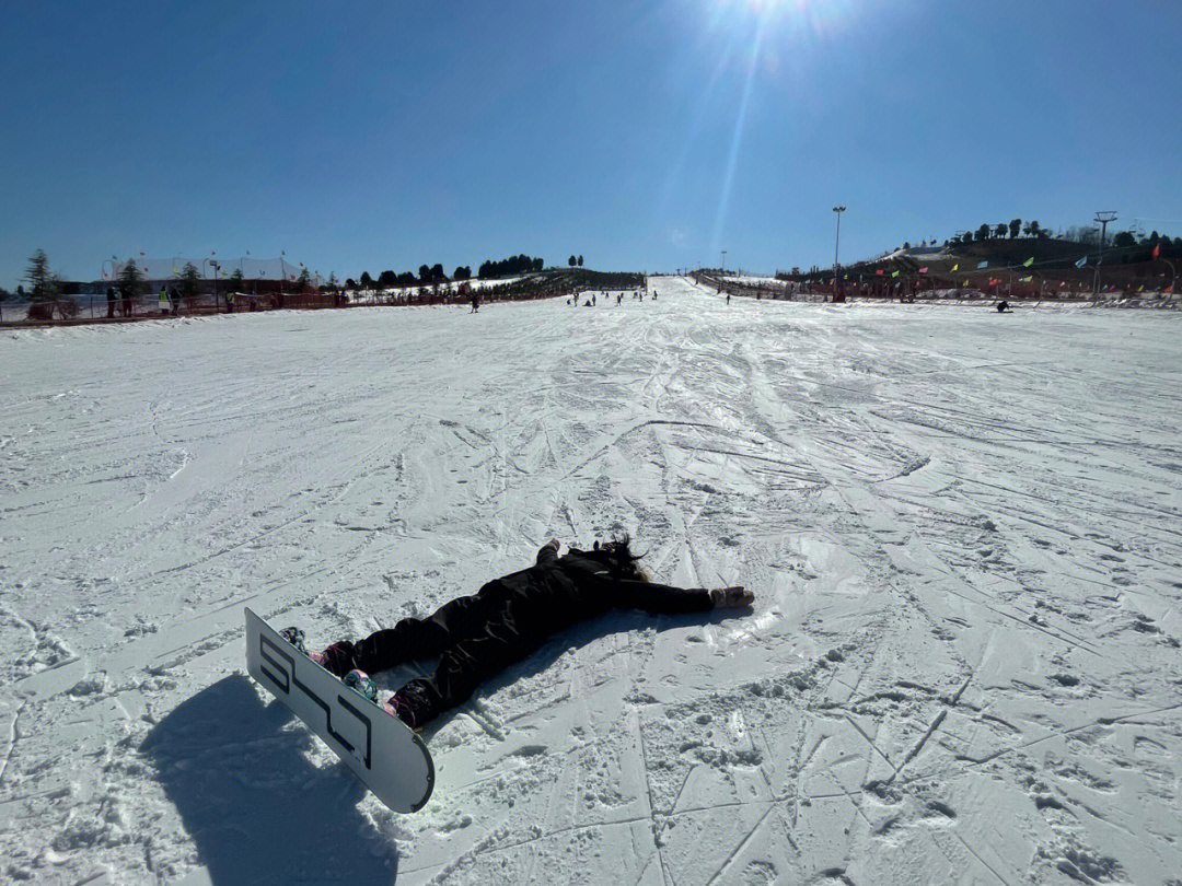 平度茶山滑雪场图片