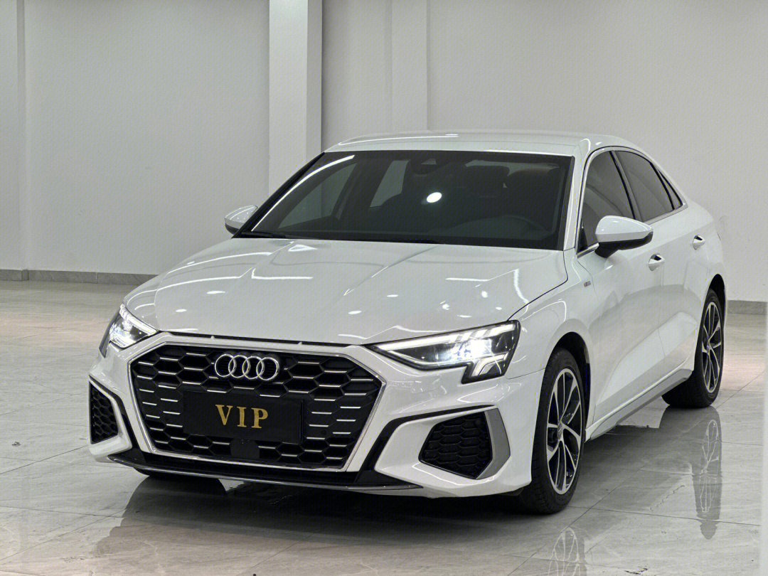 奥迪a3lsportback35tssi豪华致雅