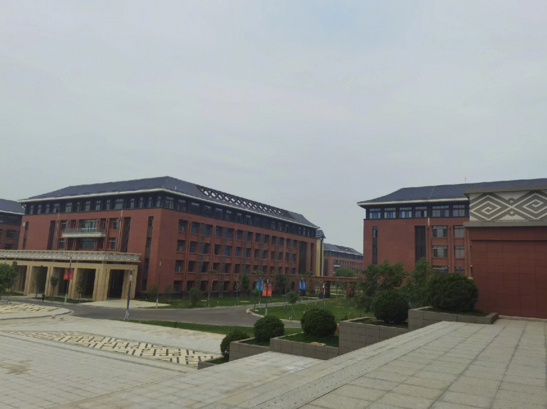 广西民族大学 武鸣图片