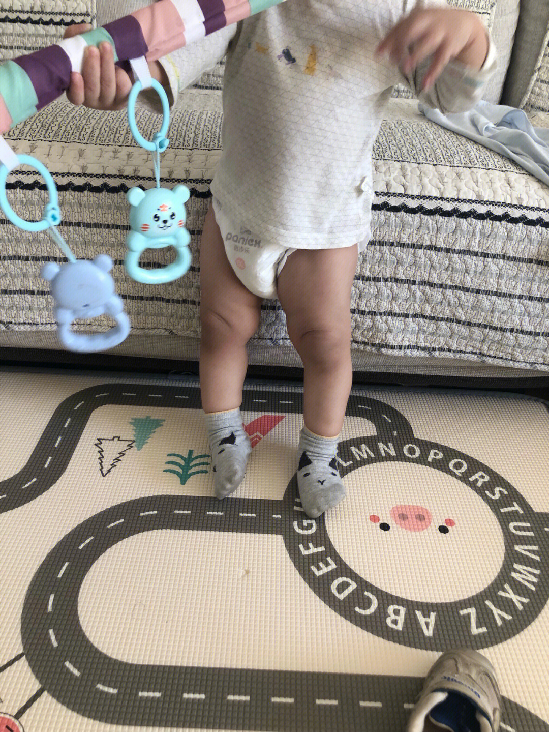 十四个月宝宝腿型图片图片