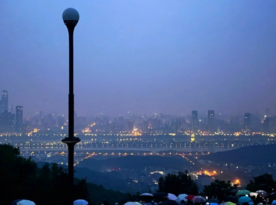 夜游岳麓山