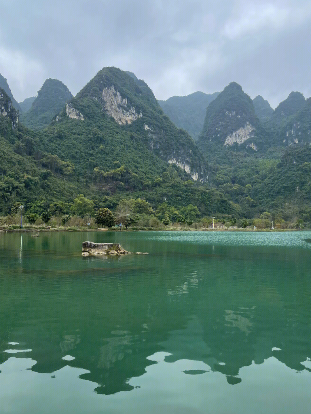 田东县步兵龙潭风景区图片