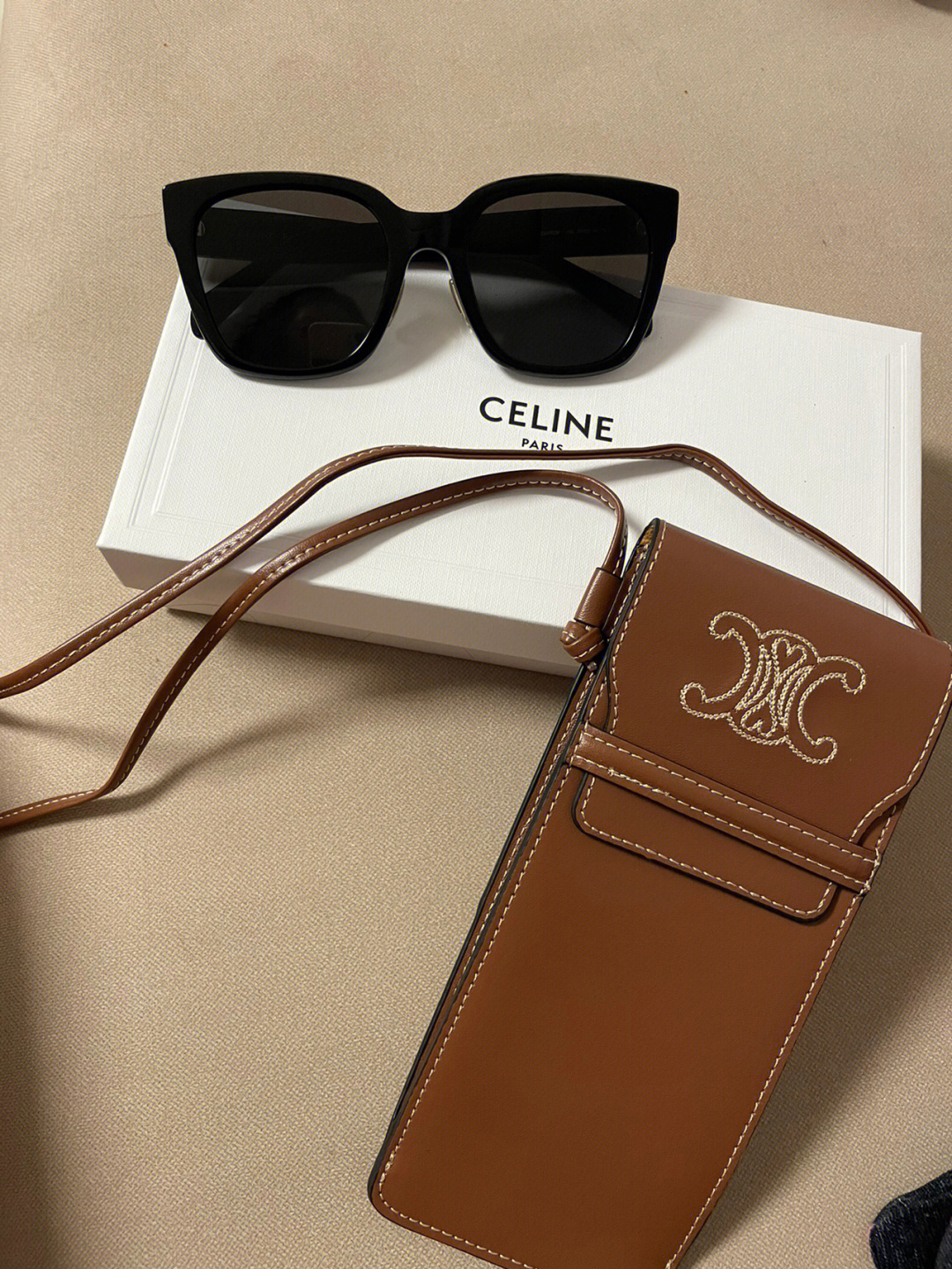 celine520墨镜