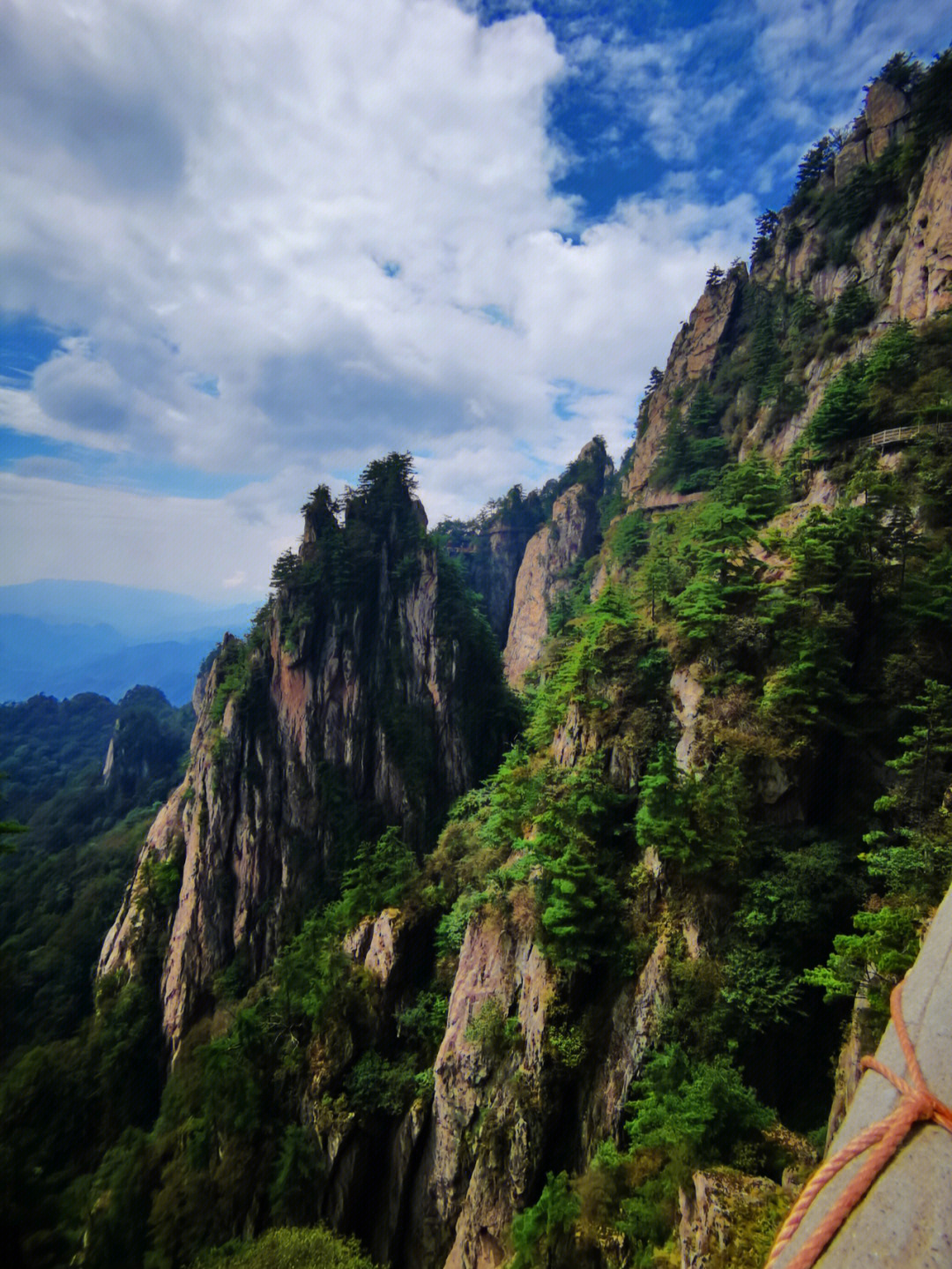 春天的老君山图片图片