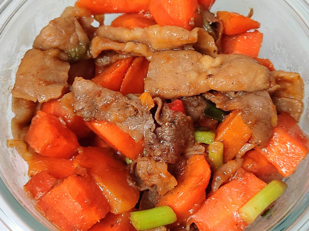 胡萝卜炖牛肉片上班族带饭低卡午餐