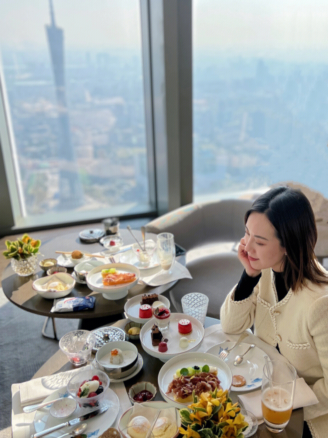 广州瑰丽酒店高空下午茶瑰丽中餐厅