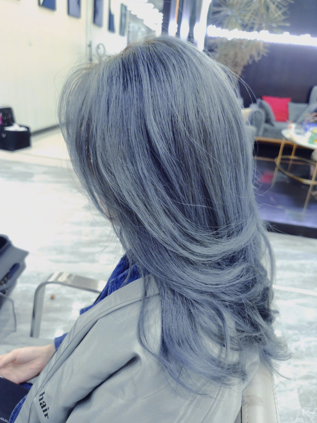 蓝灰色头发 效果图图片