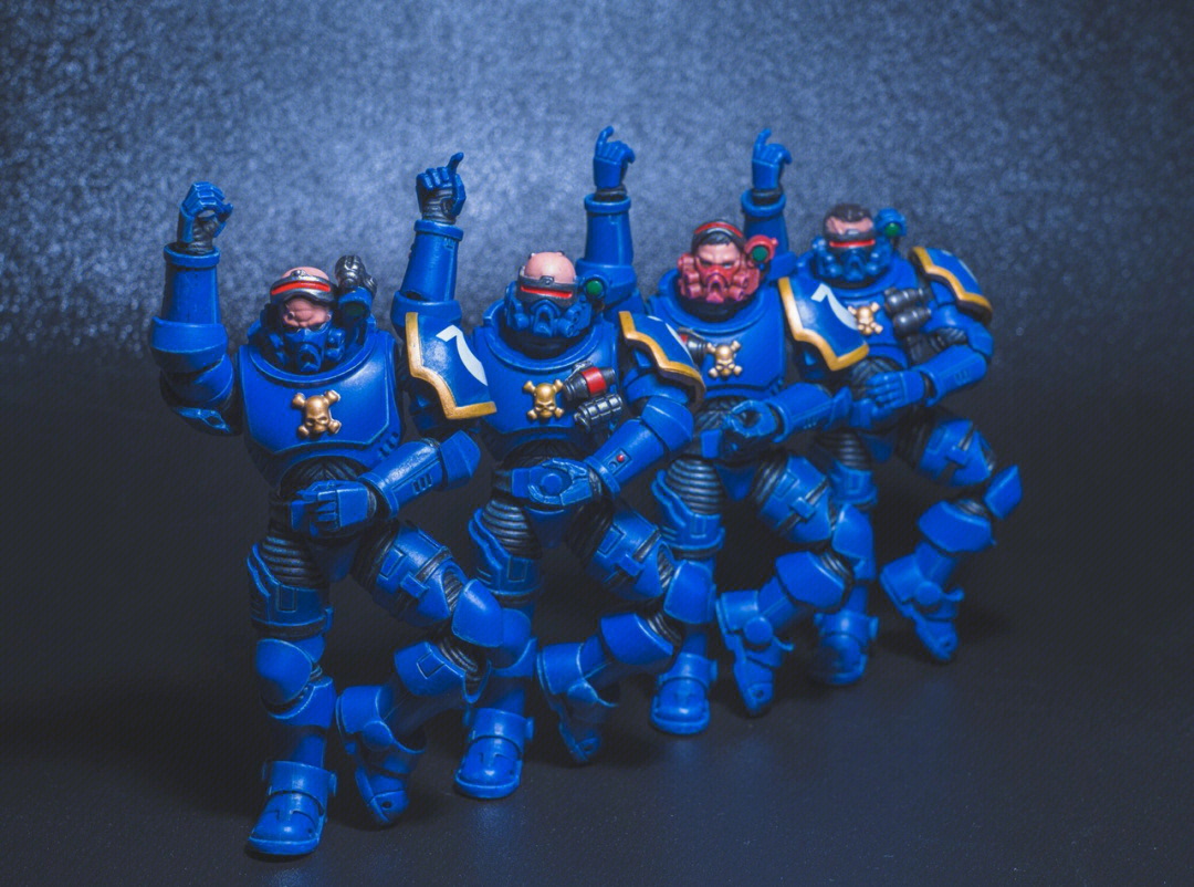 warhammer 渗透者 入侵者太好看了这些蓝精灵们.