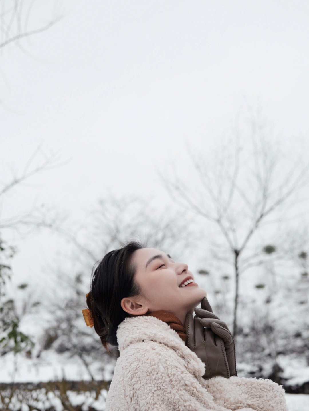 雪花落在身上的图片图片