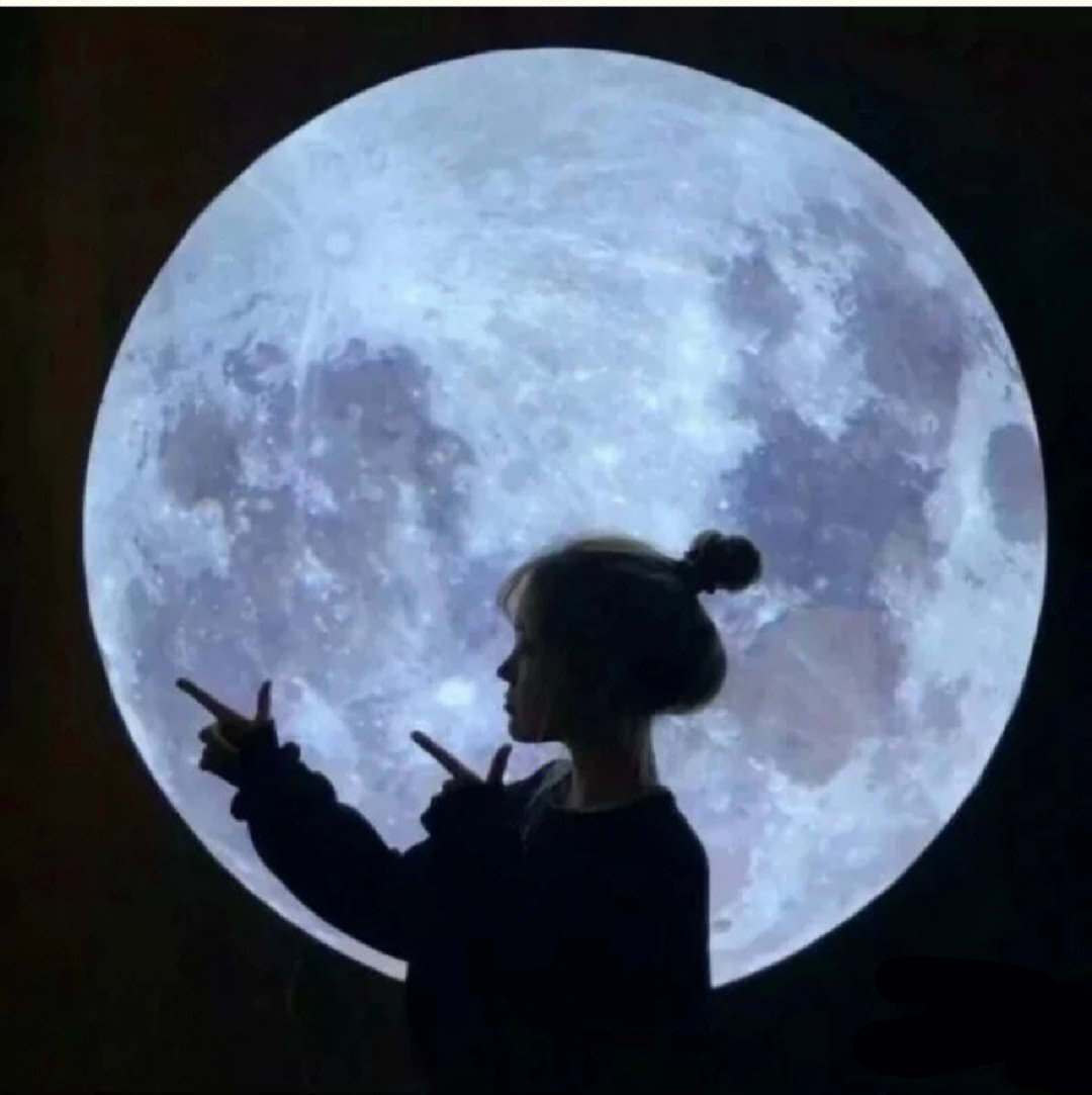 月亮头像男生图片