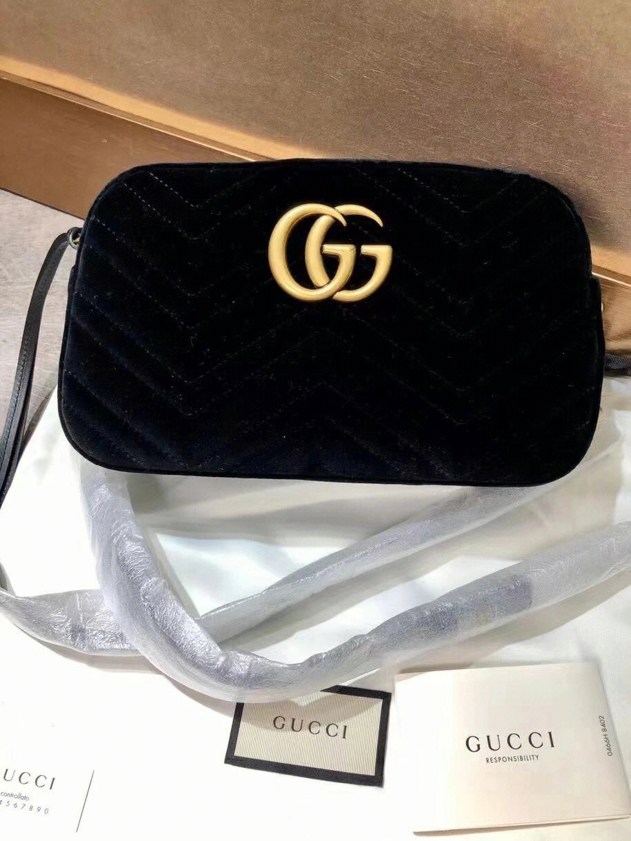 gucci小黑包图片