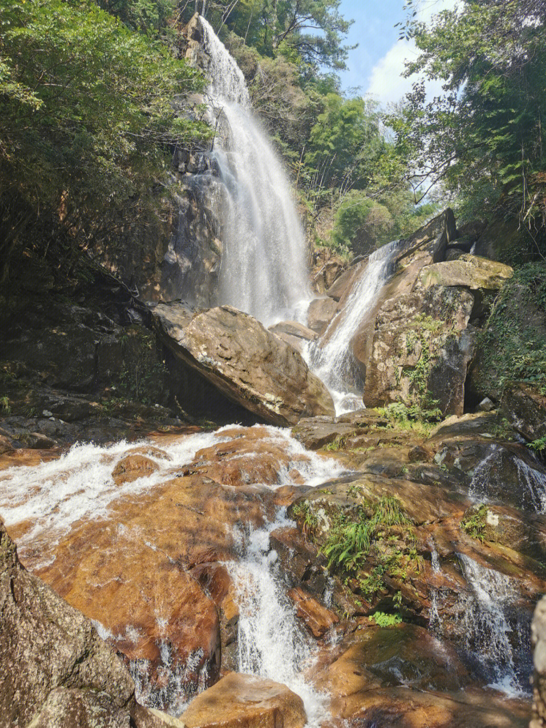 披上秋衣的浏阳大围山