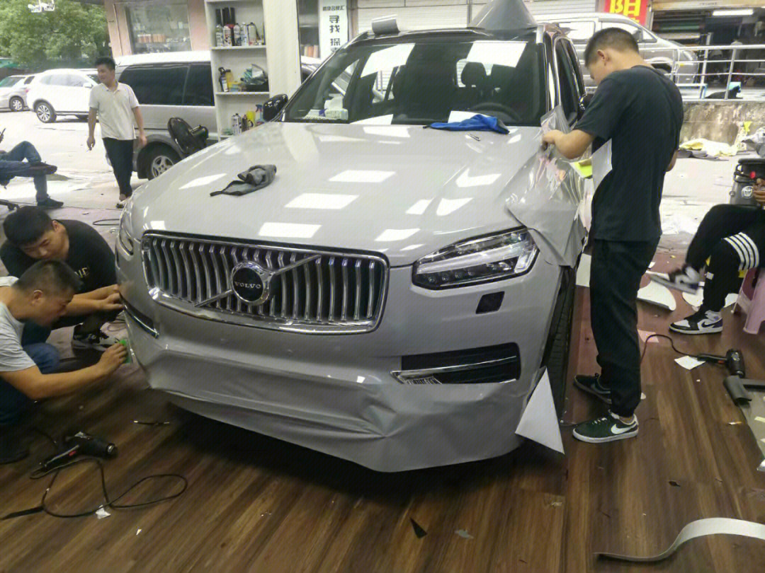 沃尔沃xc90黑改水晶纳多灰