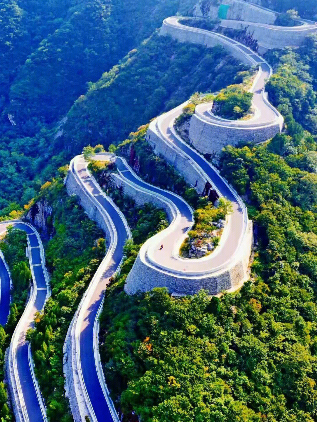 关于这条自驾天路:潍坊这条天路由潍坊南部山区的安丘天路,临朐天路