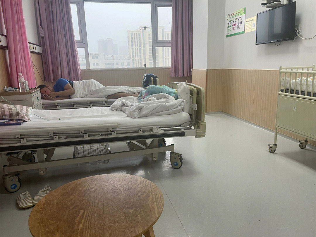 济南齐鲁医院病房图片