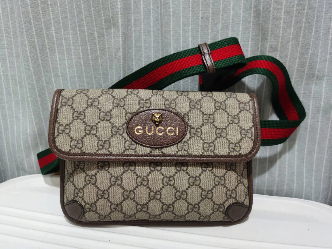 gucci钥匙扣虎头图片