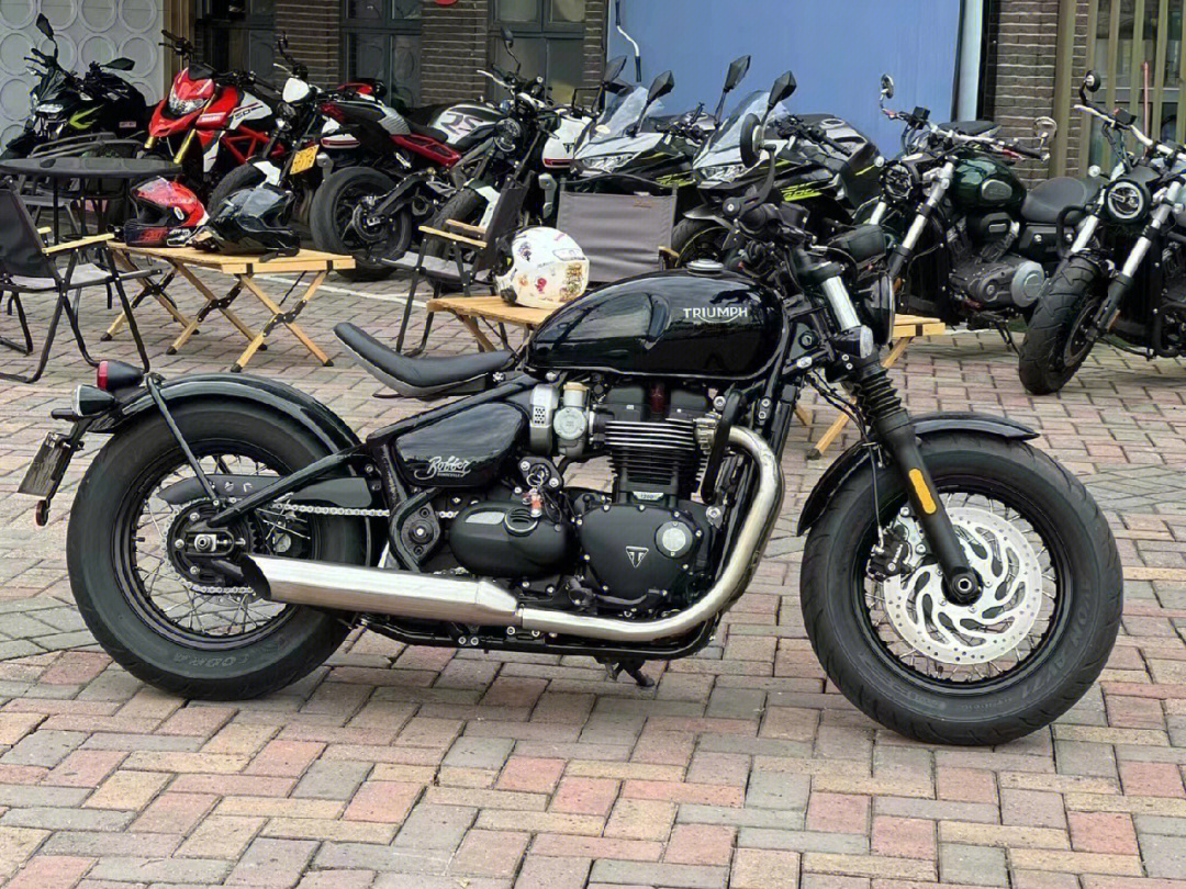 凯旋bobber2021款参数图片