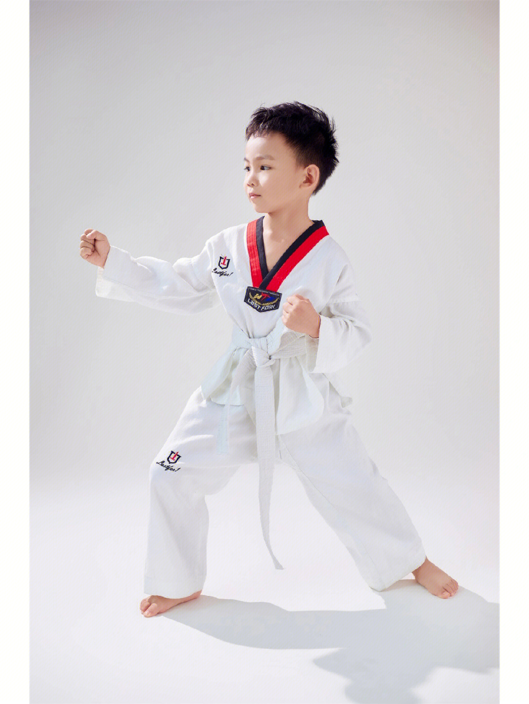 跆拳道服拍出来超帅的贺州儿童摄影