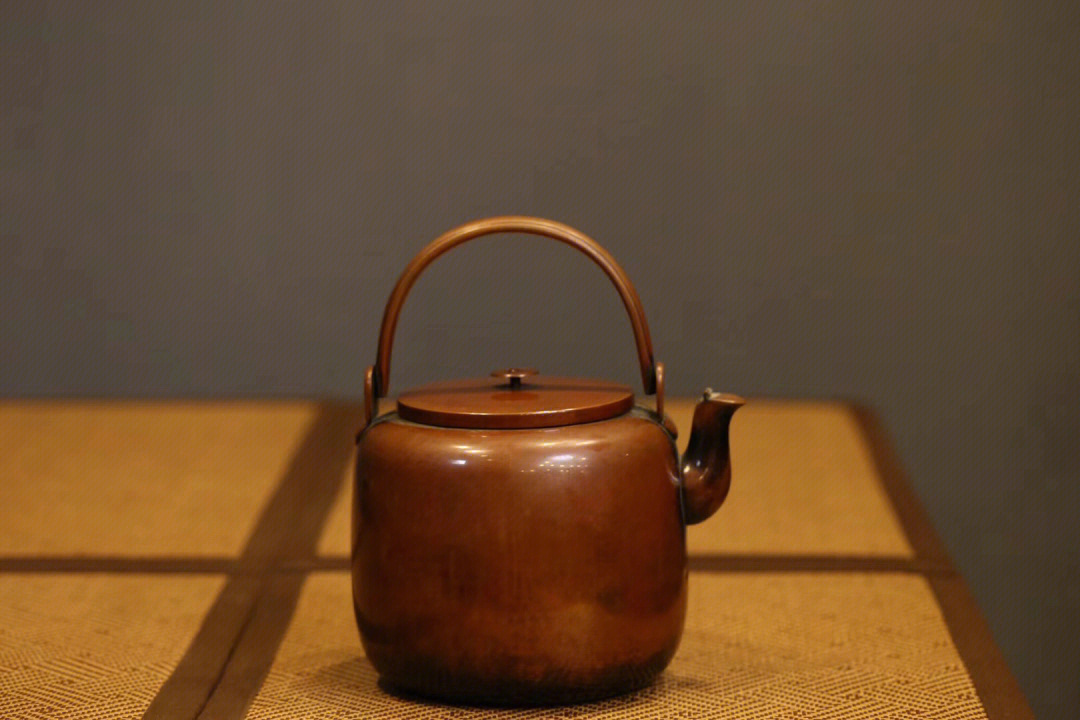 日本金正堂铜壶图片