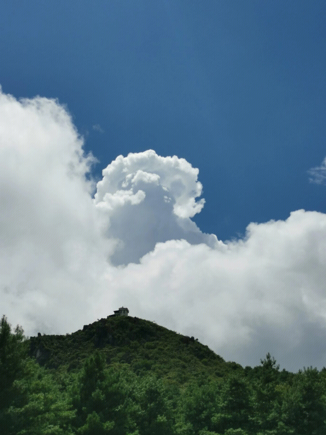 明明是要去谷堆山的,按照小红书一日两山的攻略,从北山云峰寺出发,登