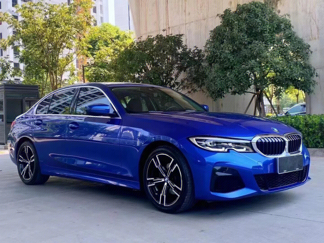 2021年上牌bmw325i/m运动套装,女士一手用车,只开了13000公里,全4s店