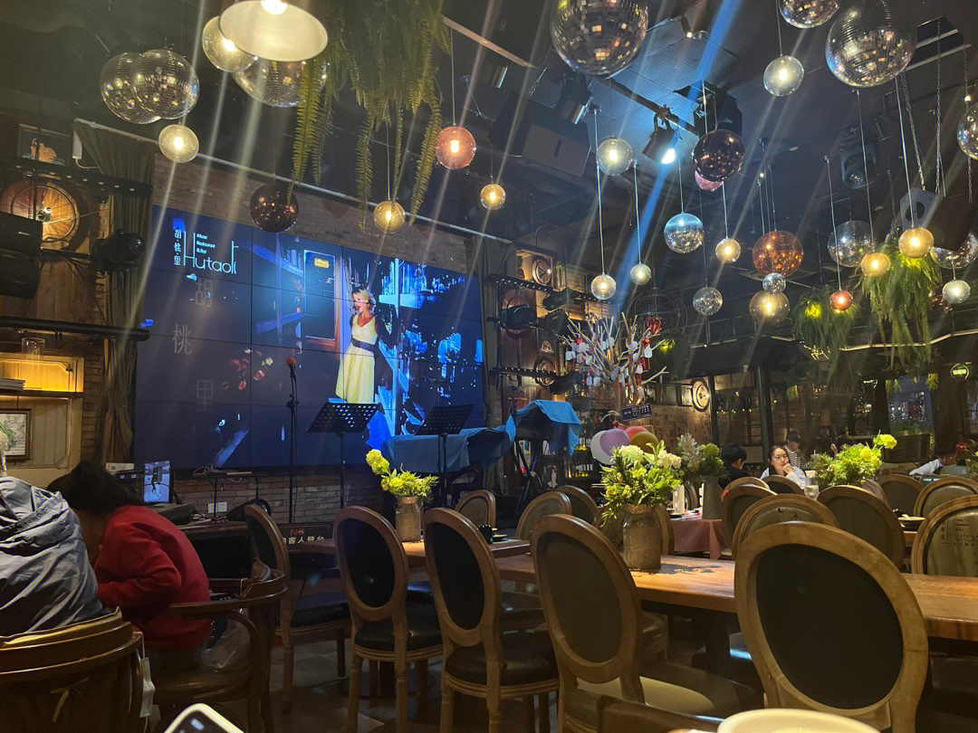 深圳胡桃里音乐餐厅图片