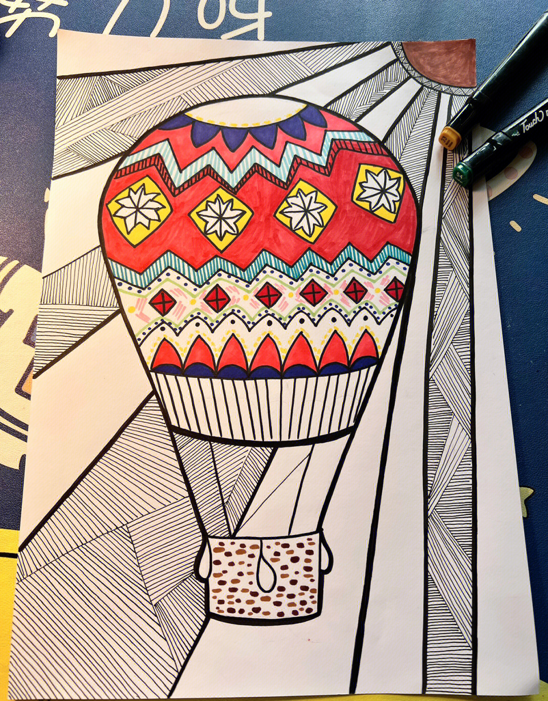 线描画热气球的图片图片