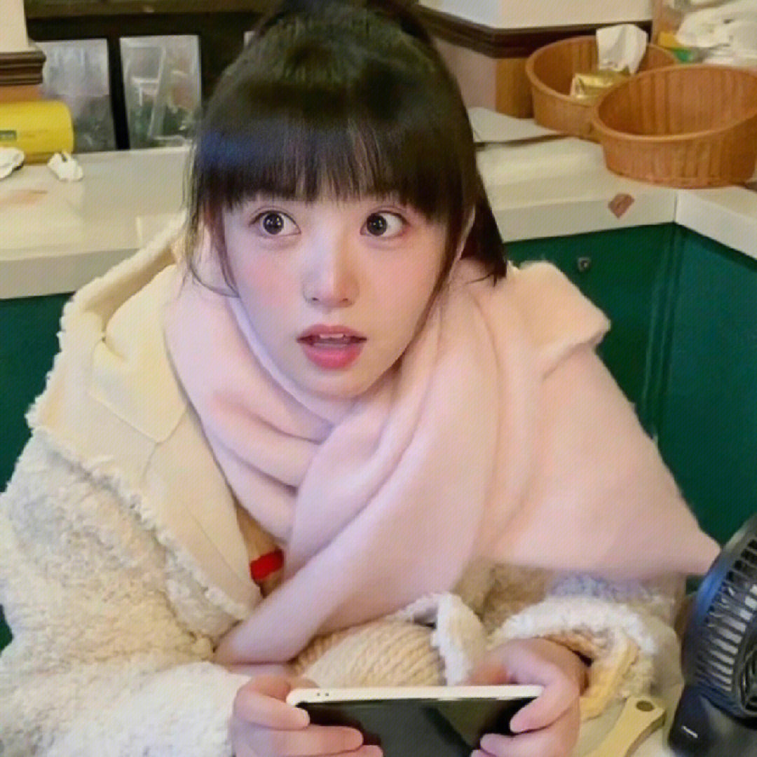 田曦薇头像