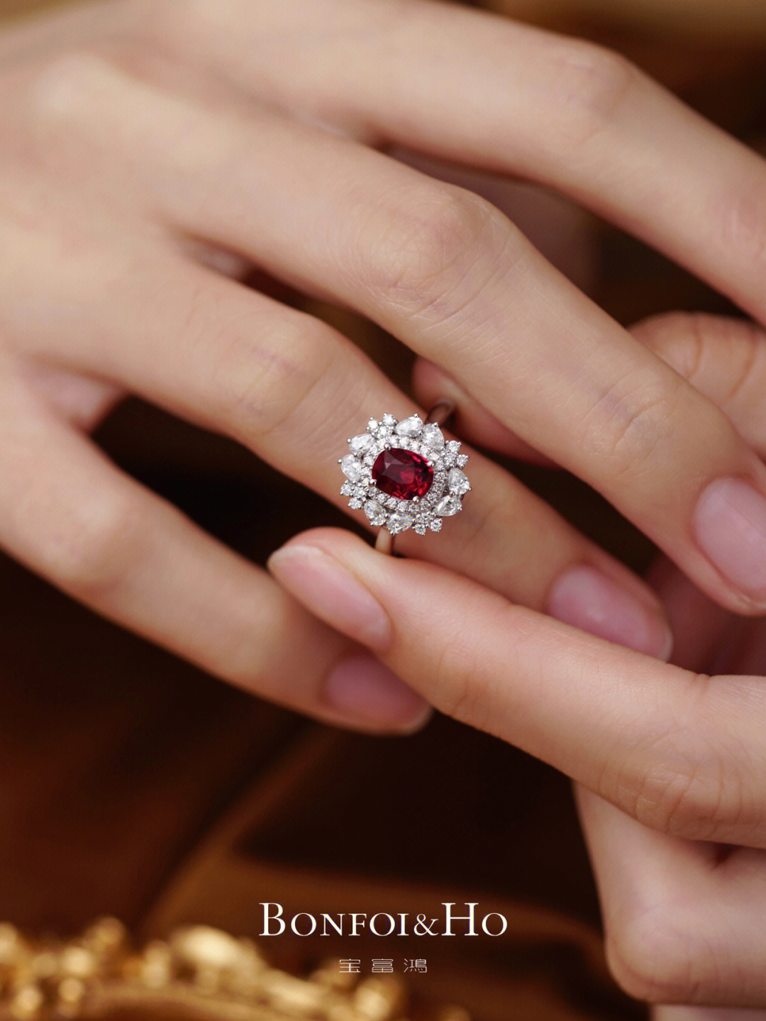 谁说红宝石不能作为求婚的戒指呢
