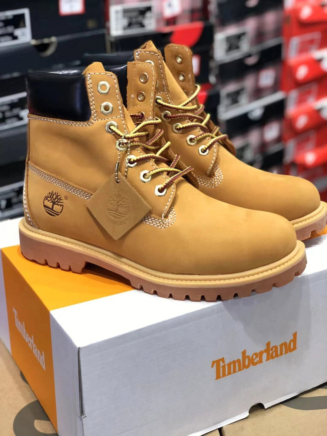 timberland与cat黄靴图片