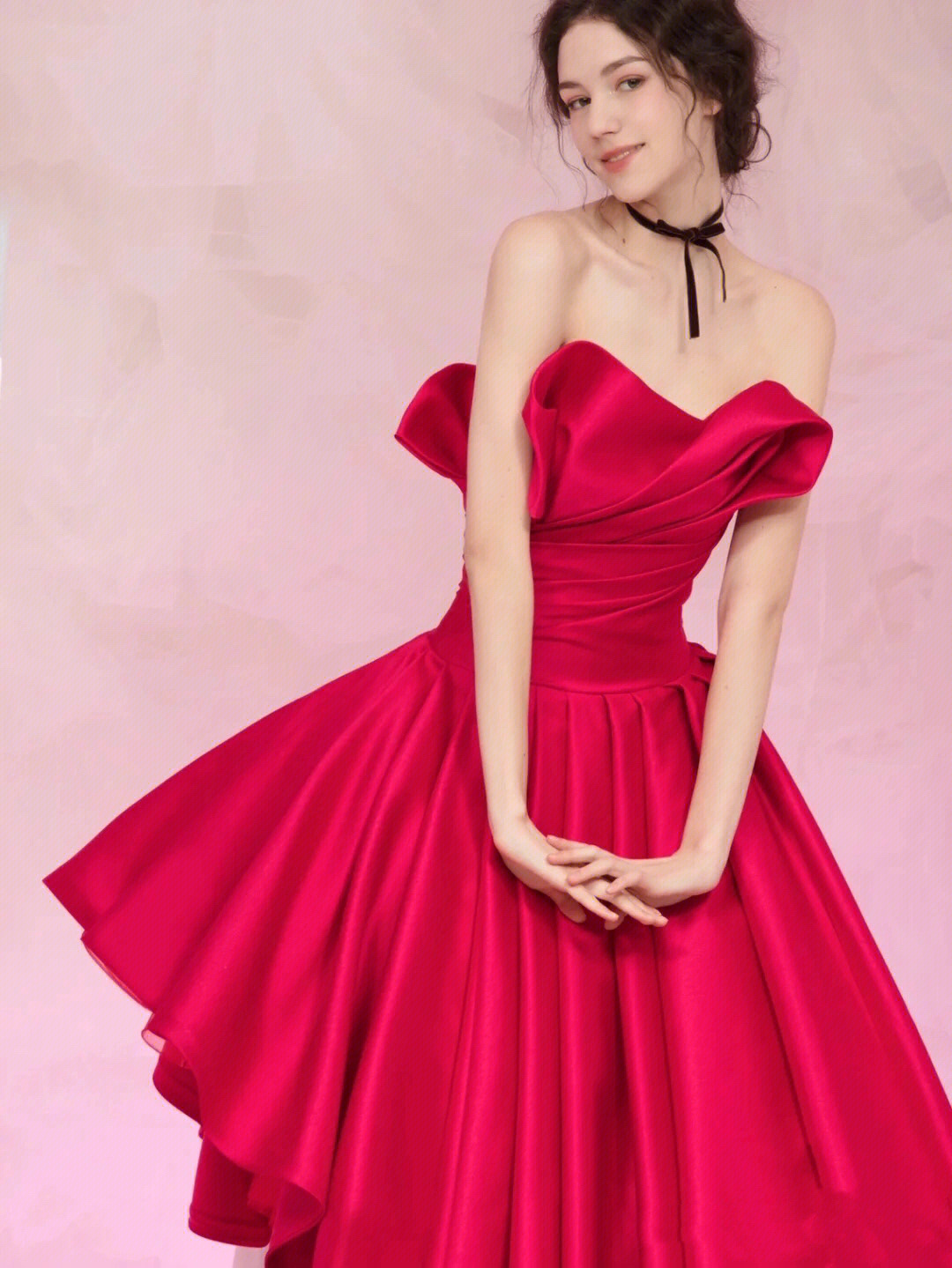 南昌婚纱礼服被甜蜜包围的桃红色花朵礼服