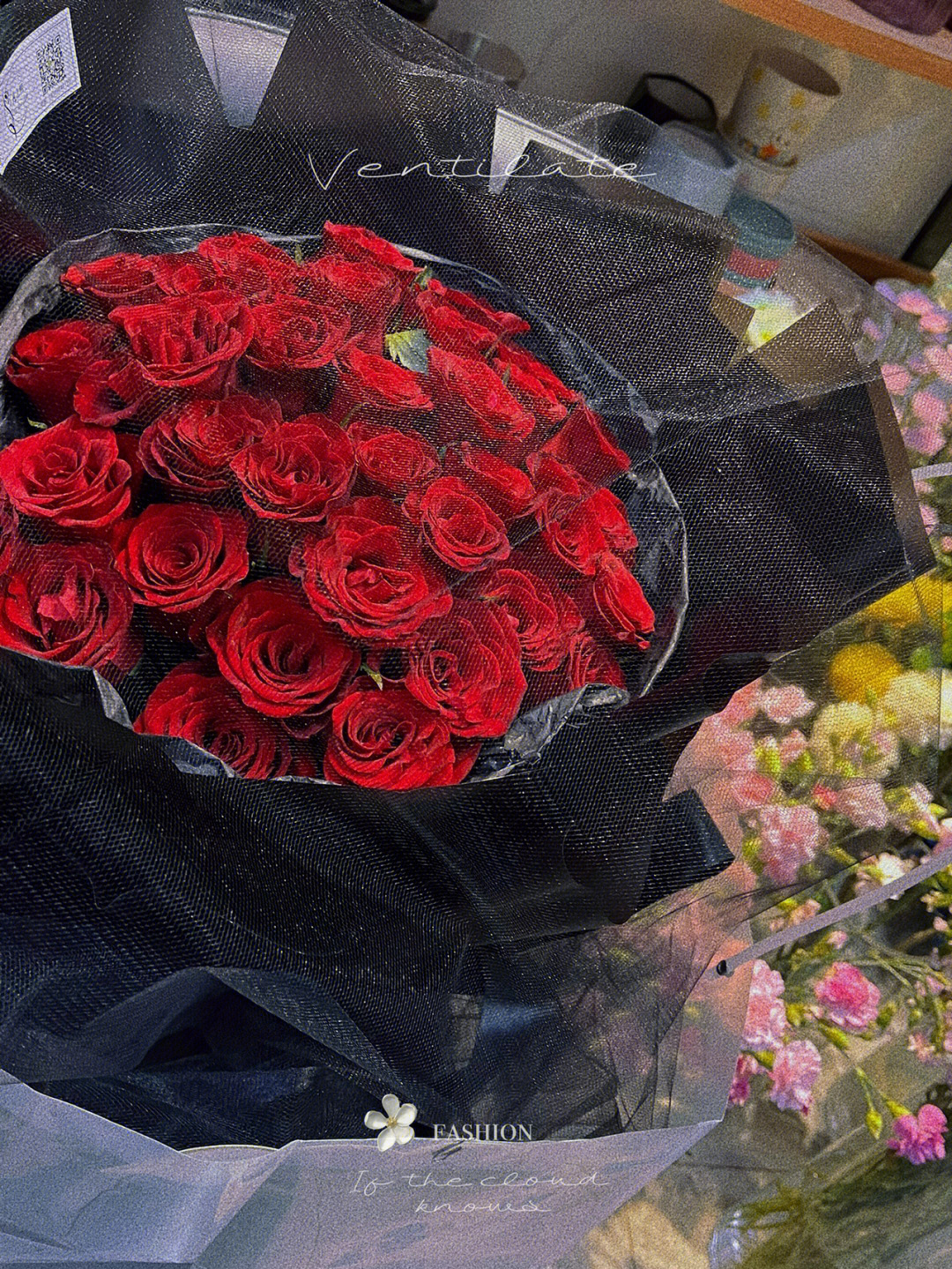 33朵玫瑰黑纱包装图解图片