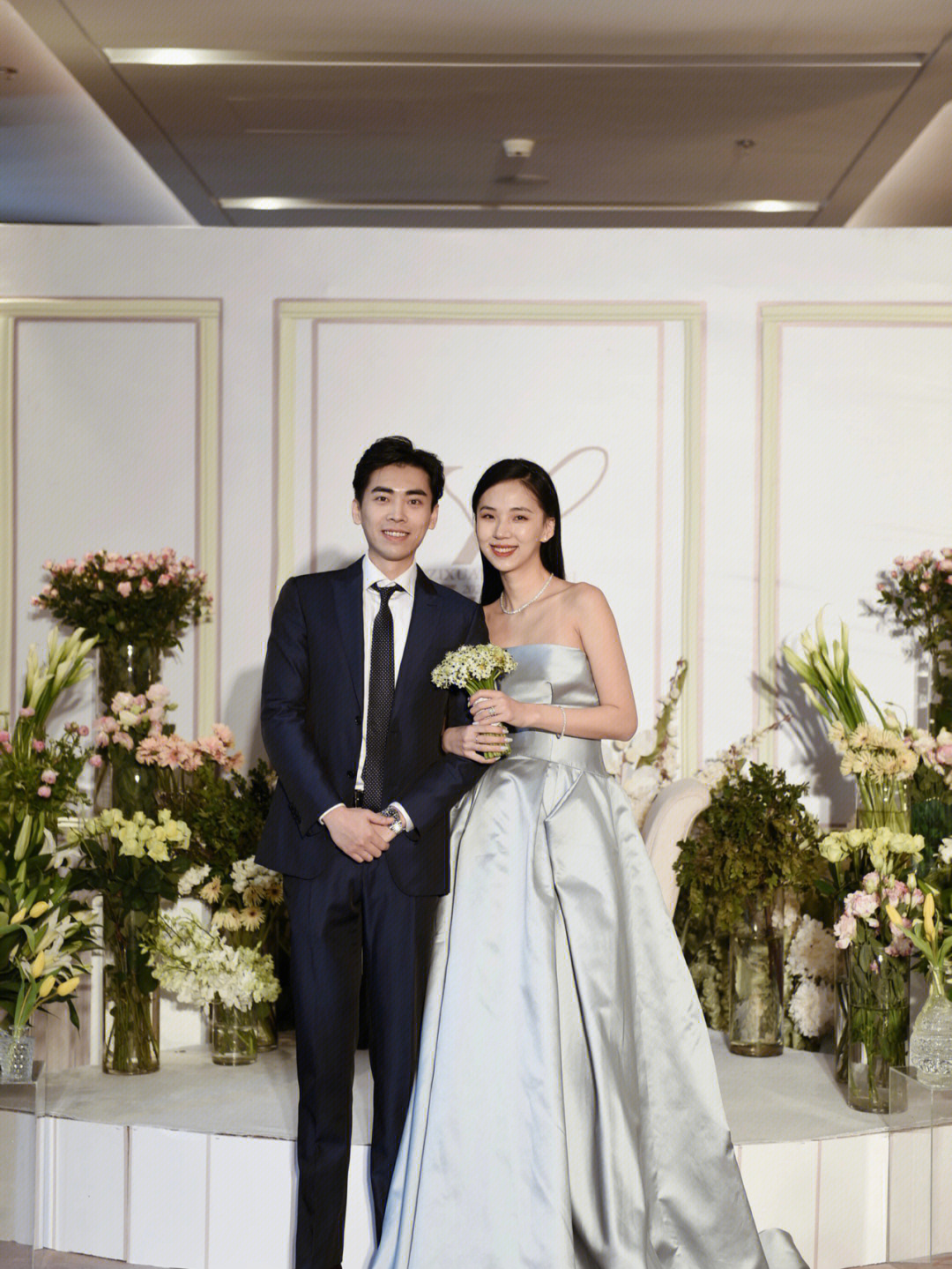 李易峰和谁结婚图片