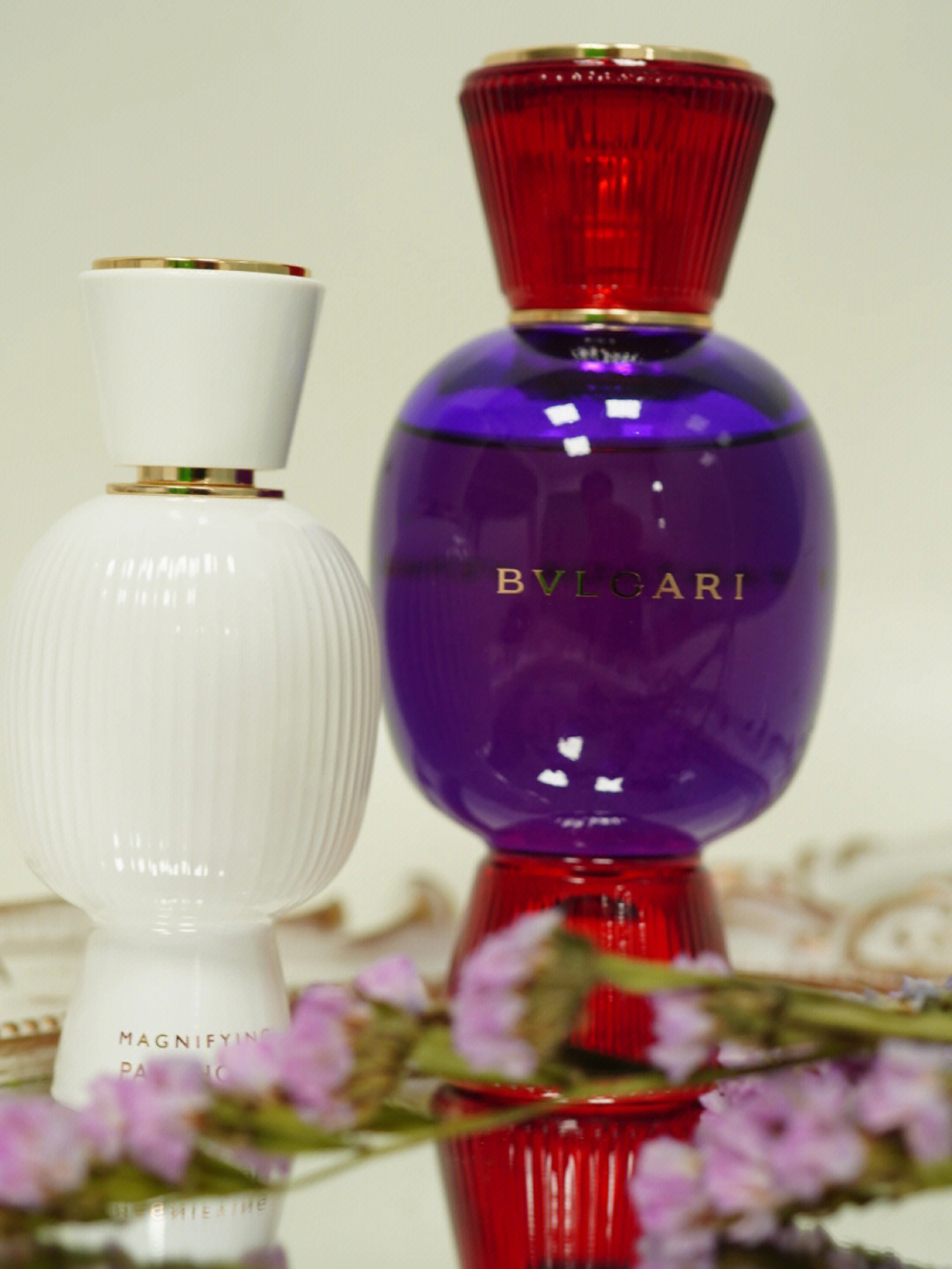 范思哲紫色瓶子香水图片