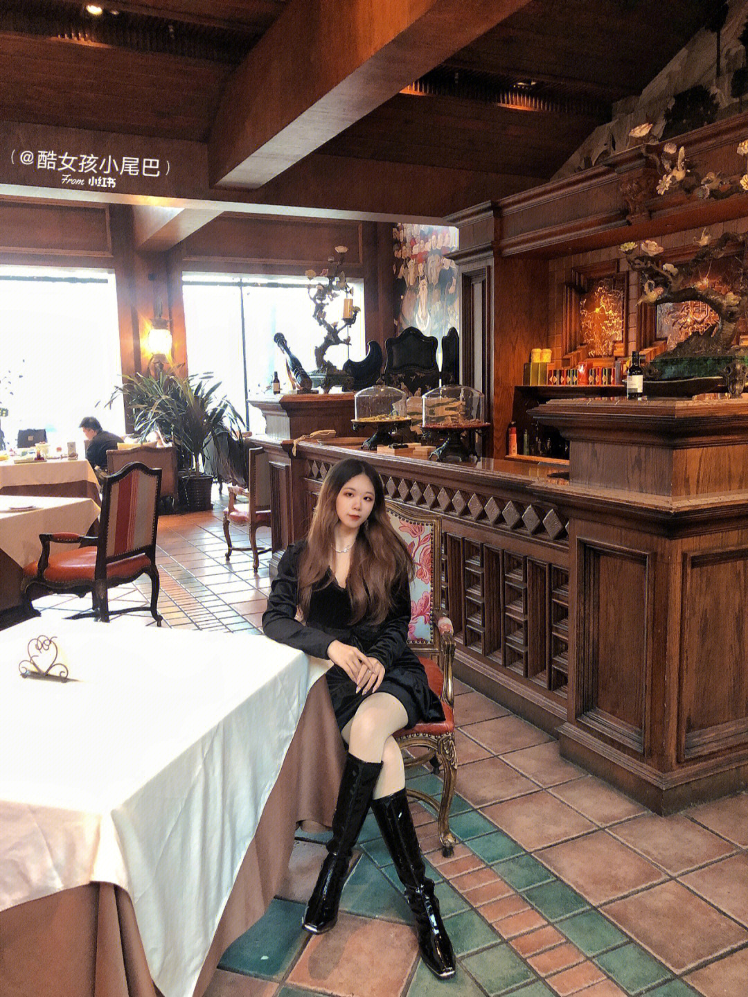 北京易斯特东方红酒窖图片