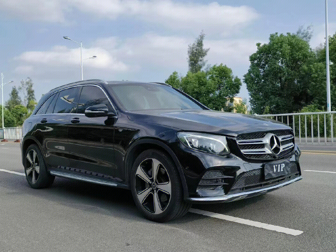 2019年奔驰glc300l298万