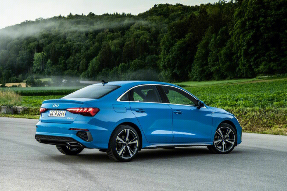 2022款奥迪a3sportback35tfsi时尚运动