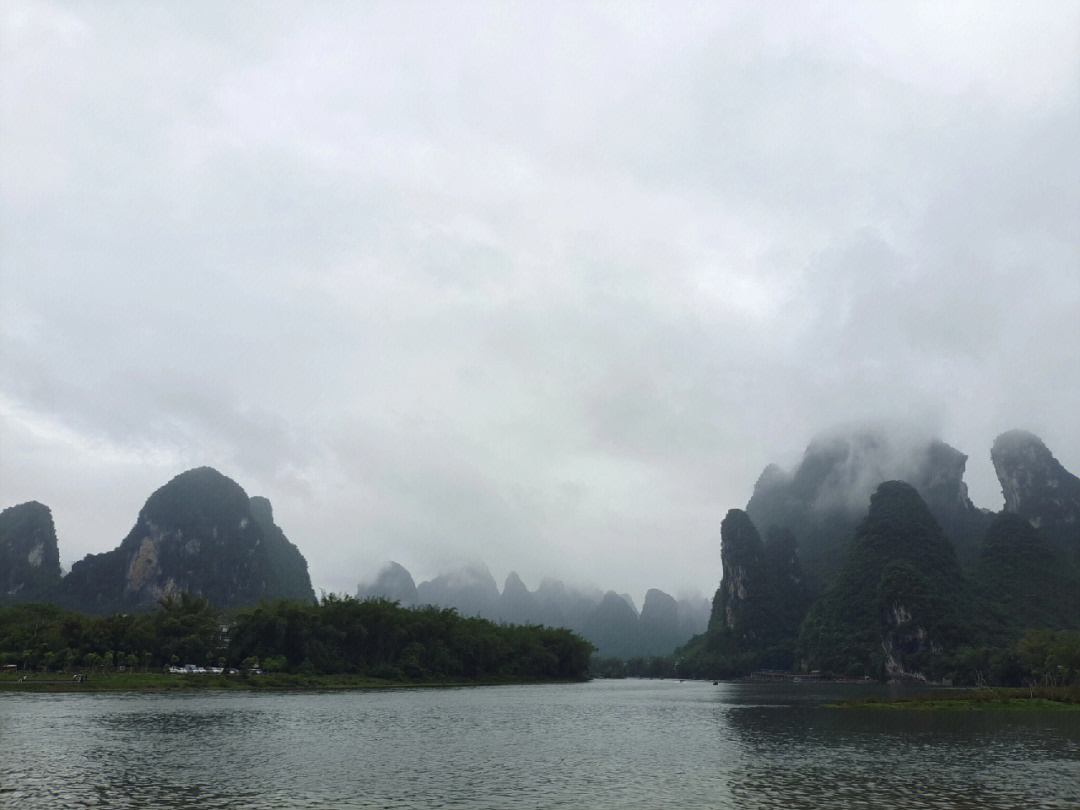 烟雨朦胧桂林