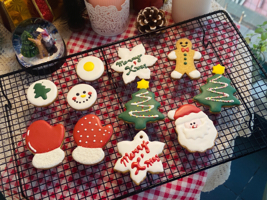 圣诞节最有意义的礼物就是自己动手制作做啦#圣诞#圣诞饼干
